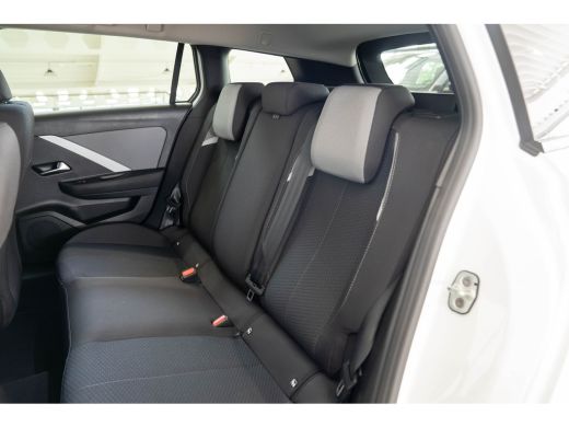 Opel Astra Sports Tourer 1.2 Turbo Business Edition | Tot 8 Jaar Garantie | Camera | Navigatie | Climate Con... ActivLease financial lease