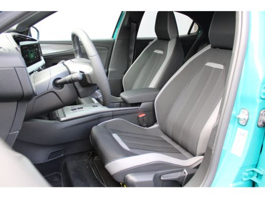 Opel Mokka 1.2 Turbo Hybrid GS / Navigatie / Camera / Keyless / Dodehoek / Stuur -en Stoelverwarmd / 18'' LMV ActivLease financial lease