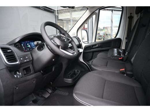 Opel Movano Electric 4.25T L4H3 Zwaar Demo-Deal! | Achteruitrijcamera | Navigatie | 22kw lader | Climate Cont... ActivLease financial lease