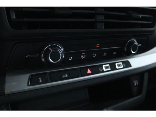 Opel Vivaro 2.0 Diesel 145 L3 | Cruise Control | Stoel+Stuurverwarming | Betimmering | Camera | Navi | Carplay ActivLease financial lease