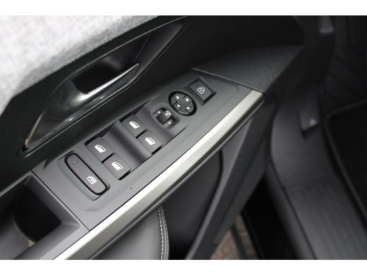 Peugeot 3008 1.6 plug-in Hybrid 195 Allure | Automaat | Navigatie | Camera | Stoelverwarming | 5.000km | NL Au... ActivLease financial lease