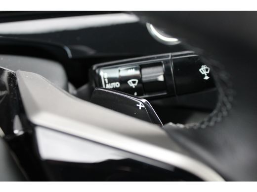 Peugeot 3008 1.6 plug-in Hybrid 195 Allure | Automaat | Navigatie | Camera | Stoelverwarming | 5.000km | NL Au... ActivLease financial lease