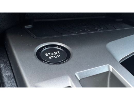 Peugeot 308 Allure | Elektrische parkeerrem | Extra getinte achterste zijruiten en achterruit | ISOFIX-bevest... ActivLease financial lease