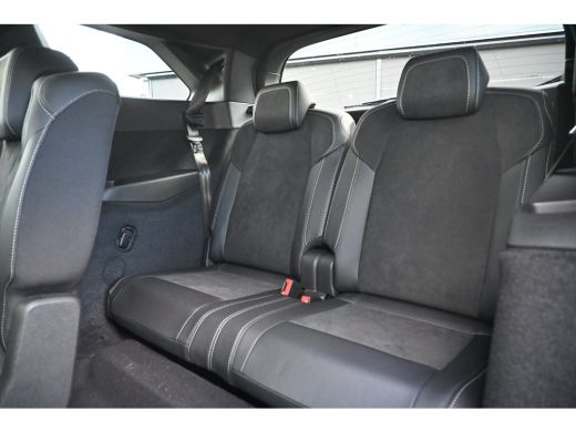 Peugeot 5008 GT | Adaptieve cruise control met Stop&Go functie | LED 3D-achterlichten | Pack Safety Plus ActivLease financial lease