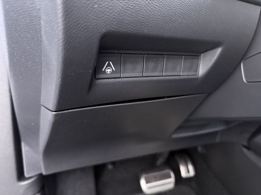 Peugeot e-2008 GT | Active Safety Brake met camera en radar (automatisch noodremsysteem) met Distance Alert (waa... ActivLease financial lease
