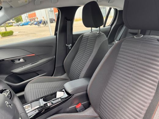 Peugeot e-208 EV Active Pack 50 kWh | SOH 96,44% | Navigatie | Cruise Control | Apple Carplay / Android Auto | ... ActivLease financial lease