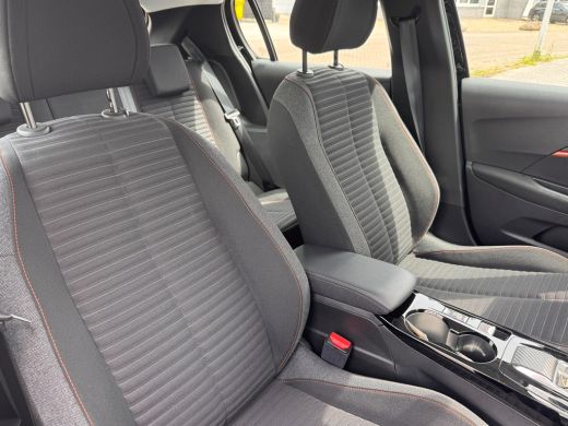 Peugeot e-208 EV Active Pack 50 kWh | SOH 96,44% | Navigatie | Cruise Control | Apple Carplay / Android Auto | ... ActivLease financial lease