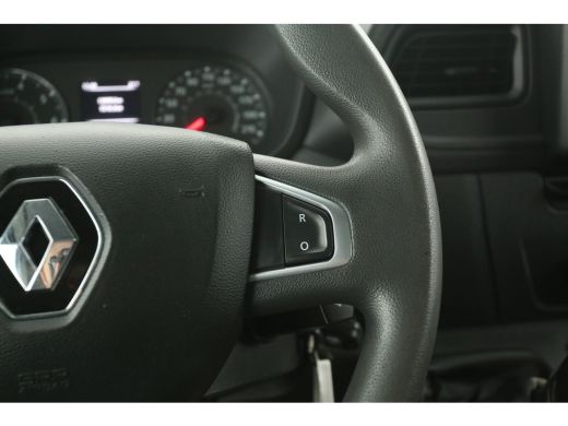 Renault Master 2.3 dCi 150PK L2H2 | Airco | Cruise | Camera | LED | Parkeersens. | Stoelverw. ActivLease financial lease