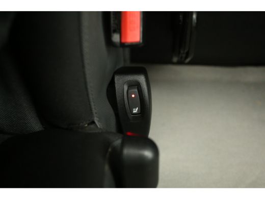 Renault Master 2.3 dCi 150PK L2H2 | Airco | Cruise | Camera | LED | Parkeersens. | Stoelverw. ActivLease financial lease