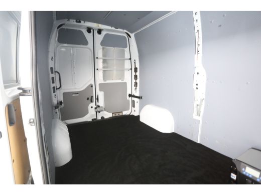 Renault Master 2.3 dCi 150PK L2H2 | Airco | Cruise | Camera | LED | Parkeersens. | Stoelverw. ActivLease financial lease
