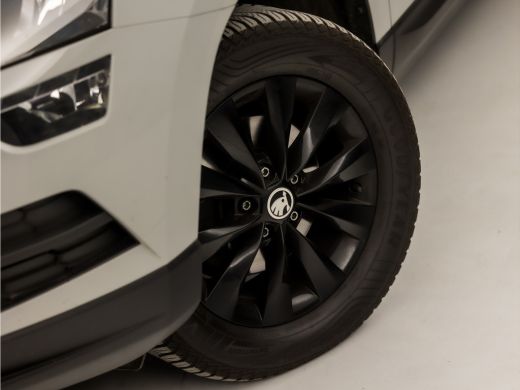 Skoda Karoq 1.5 TSI ACT Sport 150Pk Automaat (APPLE CARPLAY, GROOT NAVI, CLIMATE, KEYLESS, SPORTSTOELEN, CRUI... ActivLease financial lease