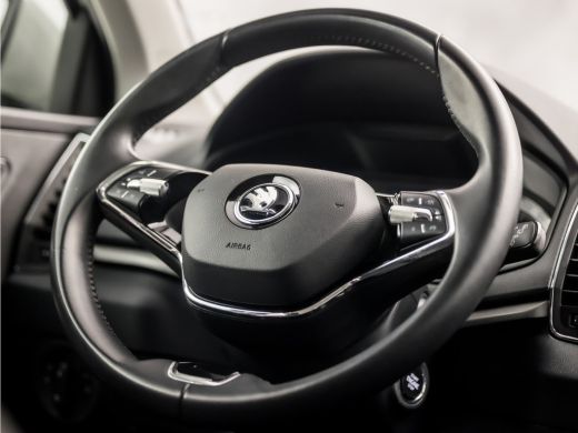 Skoda Karoq 1.5 TSI ACT Sport 150Pk Automaat (APPLE CARPLAY, GROOT NAVI, CLIMATE, KEYLESS, SPORTSTOELEN, CRUI... ActivLease financial lease
