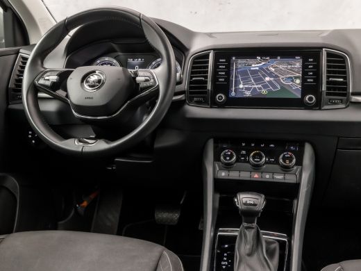 Skoda Karoq 1.5 TSI ACT Sport 150Pk Automaat (APPLE CARPLAY, GROOT NAVI, CLIMATE, KEYLESS, SPORTSTOELEN, CRUI... ActivLease financial lease
