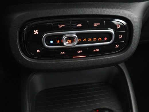 Smart Fortwo EQ Comfort 18 kWh | SOH 92,2% | Carplay | Cruise control | Climate control | Elektrisch vouwdak |... ActivLease financial lease