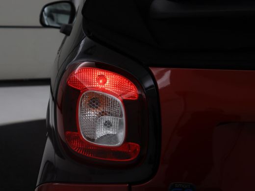 Smart Fortwo EQ Comfort 18 kWh | SOH 92,2% | Carplay | Cruise control | Climate control | Elektrisch vouwdak |... ActivLease financial lease
