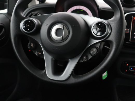 Smart Fortwo EQ Comfort 18 kWh | SOH 92,2% | Carplay | Cruise control | Climate control | Elektrisch vouwdak |... ActivLease financial lease