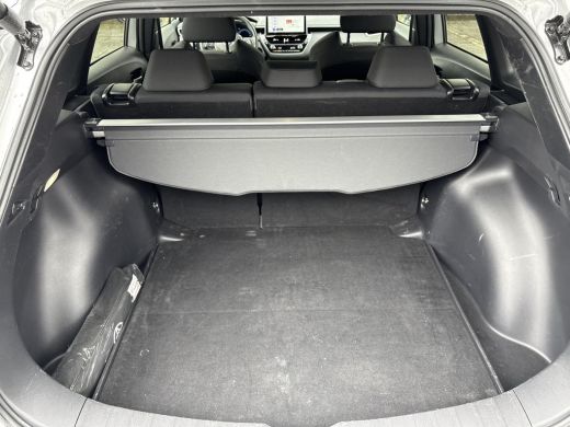 Toyota Corolla Cross Hybrid 140 Style **DODEHOEK DETECTIE/ ELEKTRISCHE ACHTERKLEP/ PARKEERSENSOREN** ActivLease financial lease