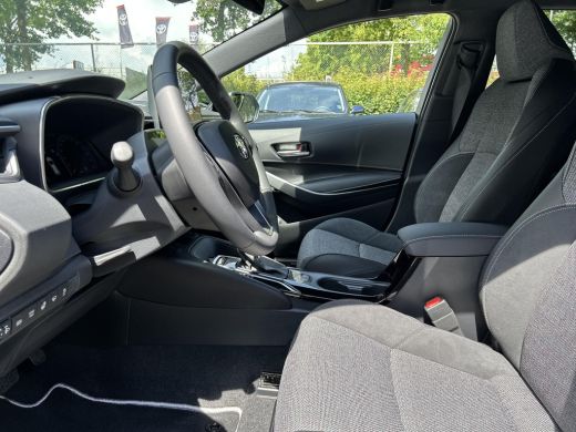Toyota Corolla Touring Sports Hybrid 140 Dynamic ActivLease financial lease