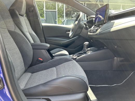 Toyota Corolla Touring Sports Hybrid 140 Dynamic ActivLease financial lease