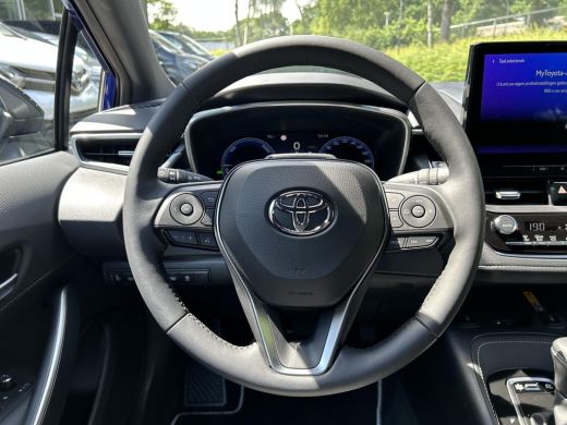 Toyota Corolla Touring Sports Hybrid 140 Dynamic ActivLease financial lease