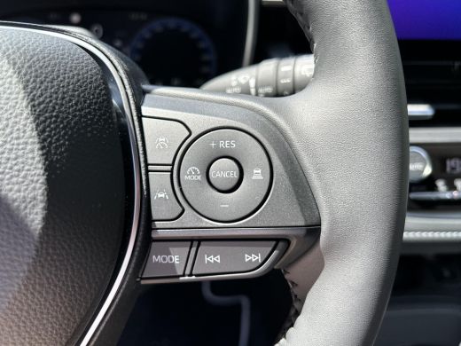 Toyota Corolla Touring Sports Hybrid 140 Dynamic ActivLease financial lease