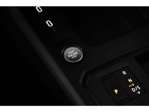 Volkswagen Caddy 2.0 TDI Style | Achteruitrijcamera | Trekhaak | Voorstoelen verwarmd ActivLease financial lease