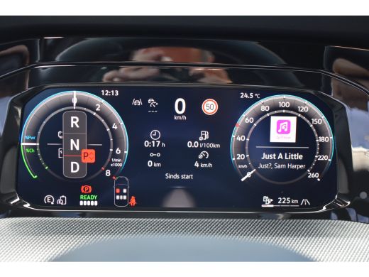 Volkswagen Golf GTE | 'App-Connect' draadloze smartphone integratie | Achterbank in ongelijke delen neerklapbaar ... ActivLease financial lease