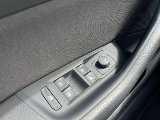 Volkswagen Passat Variant 1.4 TSI PHEV GTE Business | 218Pk | Elec. A-Klep | Trekhaak | Digi Dash | App Connect | W... ActivLease financial lease