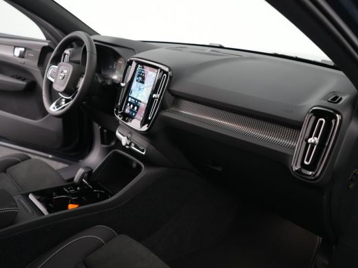 Volvo  EX40 Single Extended Ultra Black Edition Europa 82 kWh | Panoramadak | 360&deg; Camera | Harman/Kardon | A... ActivLease financial lease
