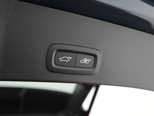 Volvo  EX40 Single Extended Ultra Black Edition Europa 82 kWh | Panoramadak | 360&deg; Camera | Harman/Kardon | A... ActivLease financial lease