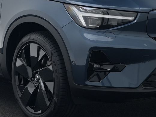Volvo  EX40 Single Extended Ultra Black Edition Europa 82 kWh | Panoramadak | 360&deg; Camera | Harman/Kardon | A... ActivLease financial lease