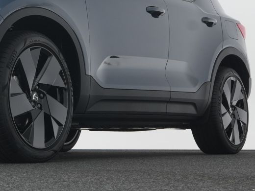Volvo  EX40 Single Extended Ultra Black Edition Europa 82 kWh | Panoramadak | 360&deg; Camera | Harman/Kardon | A... ActivLease financial lease