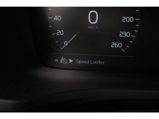 Volvo  V60 2.0 T6 Plug-in hybrid AWD Plus Dark | Long Range | VolvoSelekt! | R-Design ActivLease financial lease