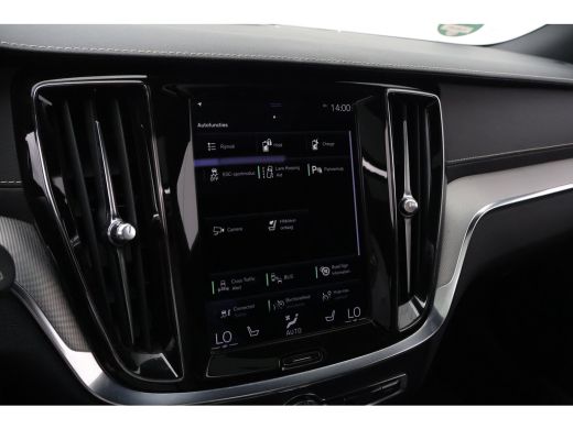 Volvo  V60 2.0 T6 Plug-in hybrid AWD Plus Dark | Long Range | VolvoSelekt! | R-Design ActivLease financial lease