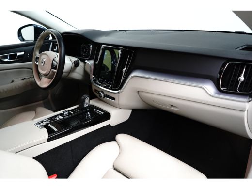 Volvo  V60 2.0 T6 Recharge AWD Inscription 390pk | Trekhaak | Leder | Stoelverwarming | Apple Carplay ActivLease financial lease