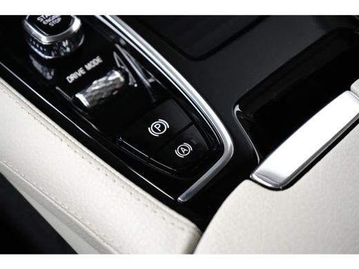 Volvo  V60 2.0 T6 Recharge AWD Inscription 390pk | Trekhaak | Leder | Stoelverwarming | Apple Carplay ActivLease financial lease