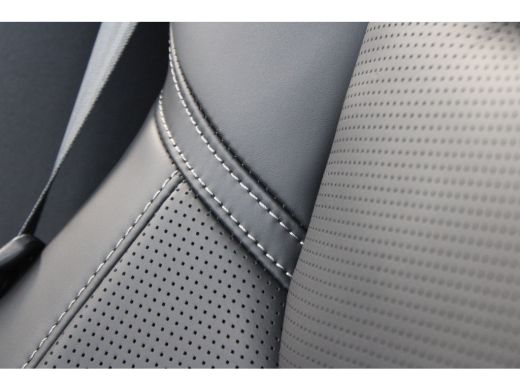 Volvo  XC60 406PK T8 Ultra Black Edition Exec | Luchtvering | Gelam Glas | B&W Audio | Massage | Getint Glas ActivLease financial lease