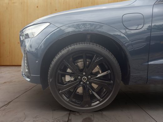 Volvo  XC60 Plus Black Edition Recharge Plug-In Hybrid AWD ActivLease financial lease