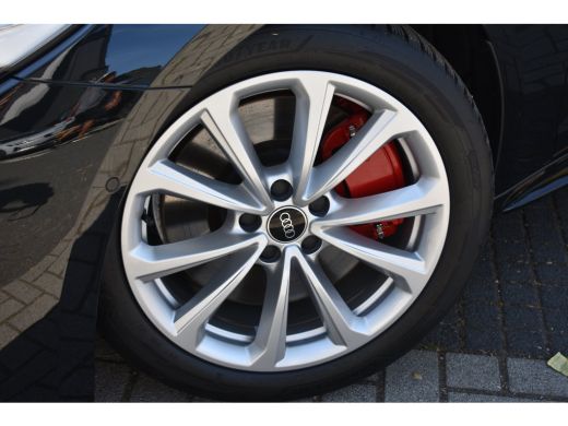 Audi A5 Avant TFSI e-hybrid quattro 220 kW S-edition 19 inch | Head-up-Display | Panoramadak | Omgevingsc... ActivLease financial lease