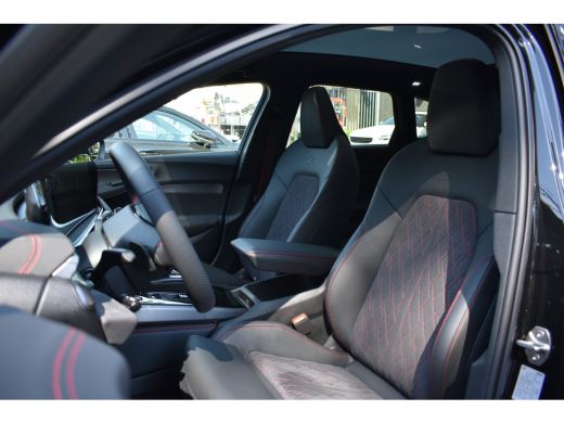 Audi A5 Avant TFSI e-hybrid quattro 220 kW S-edition 19 inch | Head-up-Display | Panoramadak | Omgevingsc... ActivLease financial lease