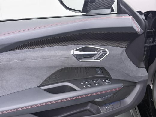 Audi e-tron GT RS 93 kWh VAN: 69.900,- VOOR: 64.877,- UW WKVOORDEEL: 5.023,- | SOH: 93% | CARBON PAKKET | STOELV... ActivLease financial lease