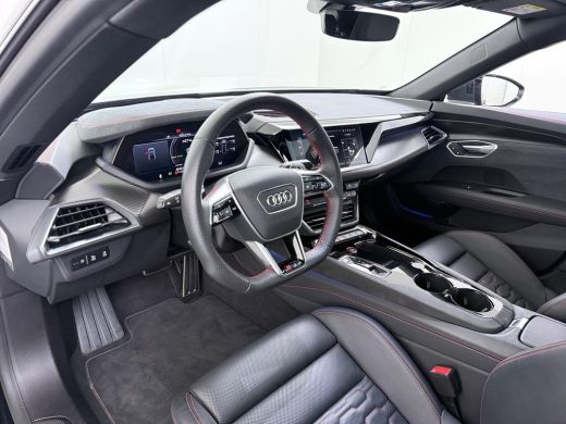 Audi e-tron GT RS 93 kWh VAN: 69.900,- VOOR: 64.877,- UW WKVOORDEEL: 5.023,- | SOH: 93% | CARBON PAKKET | STOELV... ActivLease financial lease