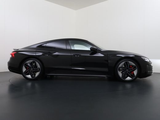 Audi e-tron GT RS 93 kWh VAN: 69.900,- VOOR: 64.877,- UW WKVOORDEEL: 5.023,- | SOH: 93% | CARBON PAKKET | STOELV... ActivLease financial lease