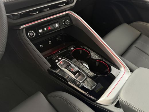 Audi Q5 2.0 TFSI E-HYBRID QUATTRO 300PK S-EDITION LEER PANO PAS.DISPLAY 360CAM TREKHAAK MATRIXX LED ELEK... ActivLease financial lease