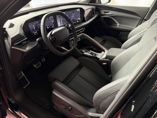 Audi Q5 2.0 TFSI E-HYBRID QUATTRO 300PK S-EDITION LEER PANO PAS.DISPLAY 360CAM TREKHAAK MATRIXX LED ELEK... ActivLease financial lease