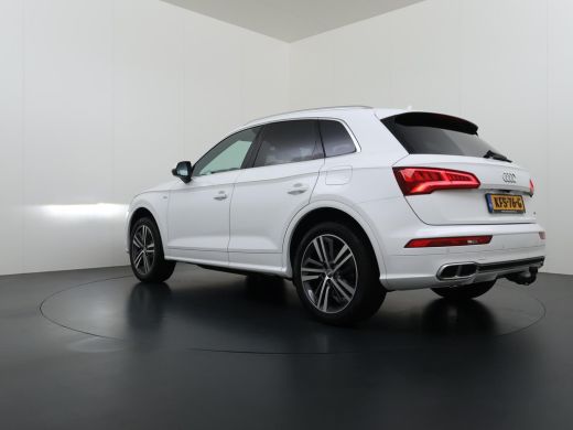 Audi Q5 55 TFSI e quattro Competition VAN: 44.900,- VOOR: 39.877,- UW WKVOORDEEL: 5.023,- | 32.000KM! |PA... ActivLease financial lease