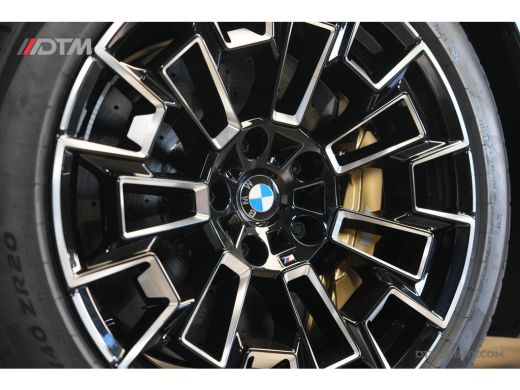 BMW M5 Touring M5 | M-Drivers Pack | Keramisch | Akrapovič | Goodwood Gr&uuml;n Sonderlackierung ActivLease financial lease