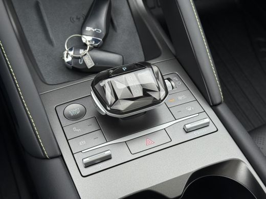 BYD ATTO 2 Boost 45 kWh | Pano | ACC | Leder | 360* Camera | Keyless ActivLease financial lease