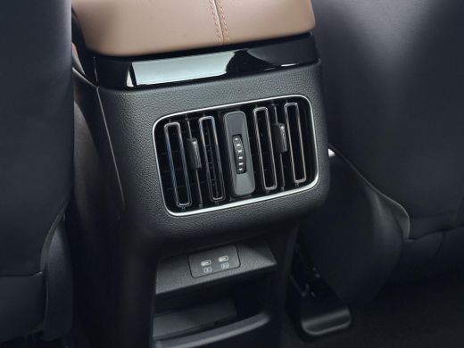 BYD SEAL U 1.5 DM-i FWD Boost NIEUWE AUTO UIT VOORRAAD LEVERBAAR | 6 JAAR GARANTIE T/M 02-2032 | ALL-IN PRIJ... ActivLease financial lease