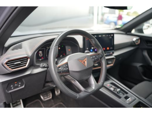 CUPRA Formentor 1.4 e-Hybrid 245pk VZ Performance | Keyless | 360 Camera | Stuur & Stoelverwarming | 19" | Adapti... ActivLease financial lease